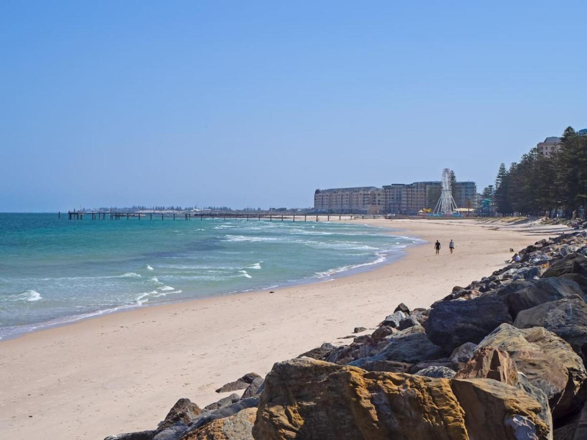 Beachfront Serenity Glenelg Apartment Exterior photo